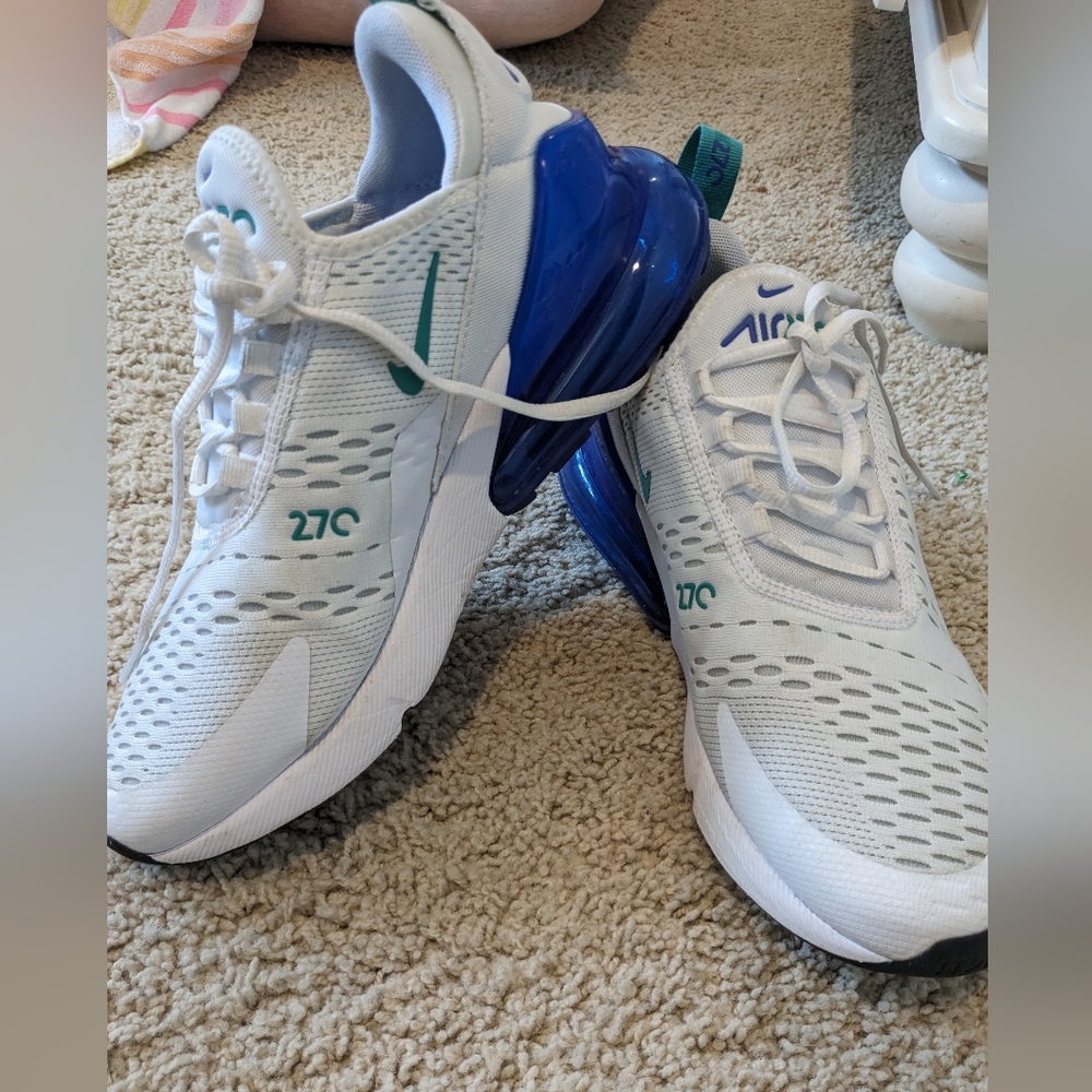 Size 8 - blue Nike Air Max 270